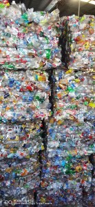 出售PET三色瓶砖，现货20吨左右