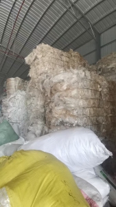 出售PE二级膜，三级膜废料，分开打包的