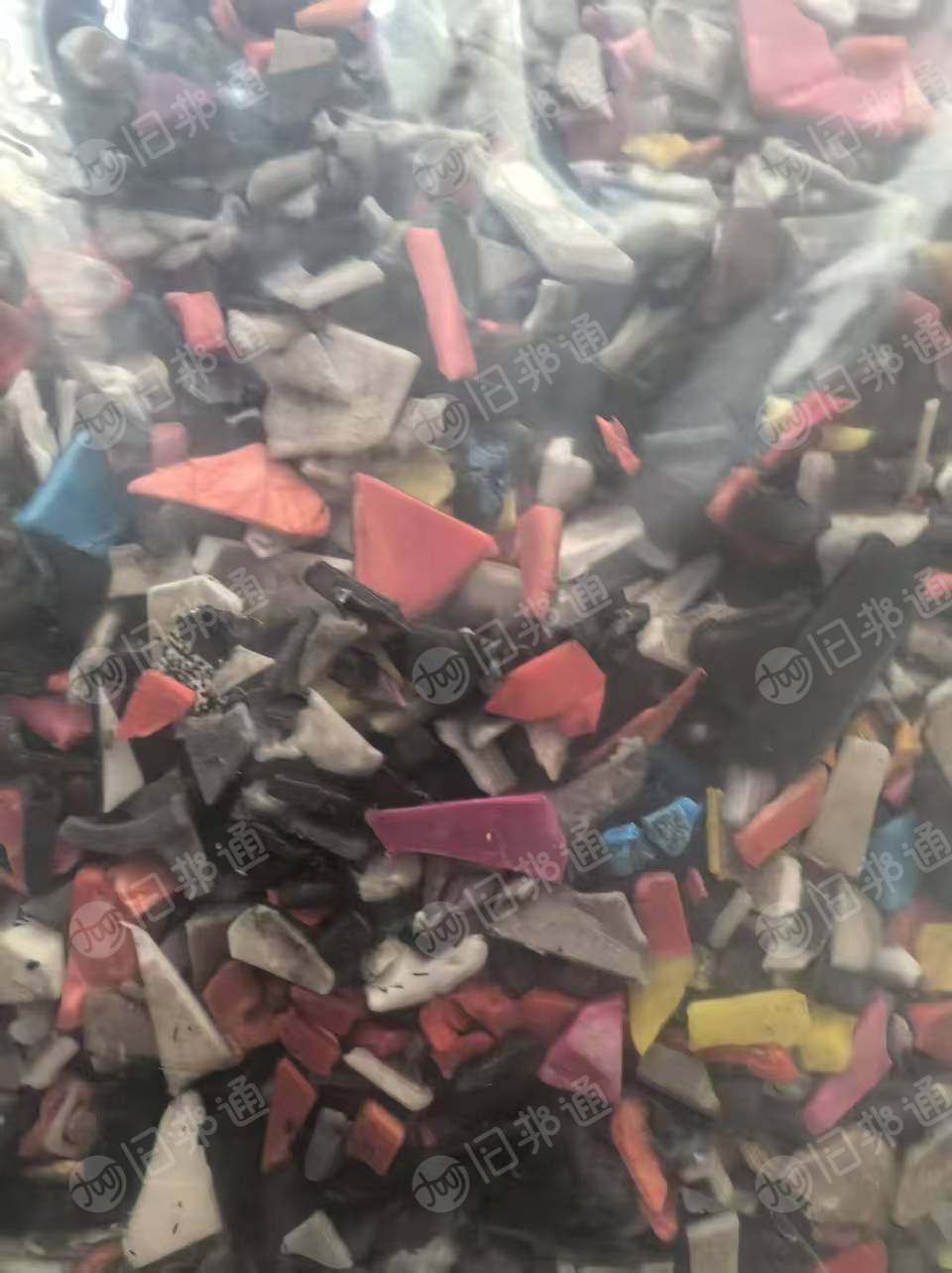 出售pp电瓶壳破碎料，现货60吨