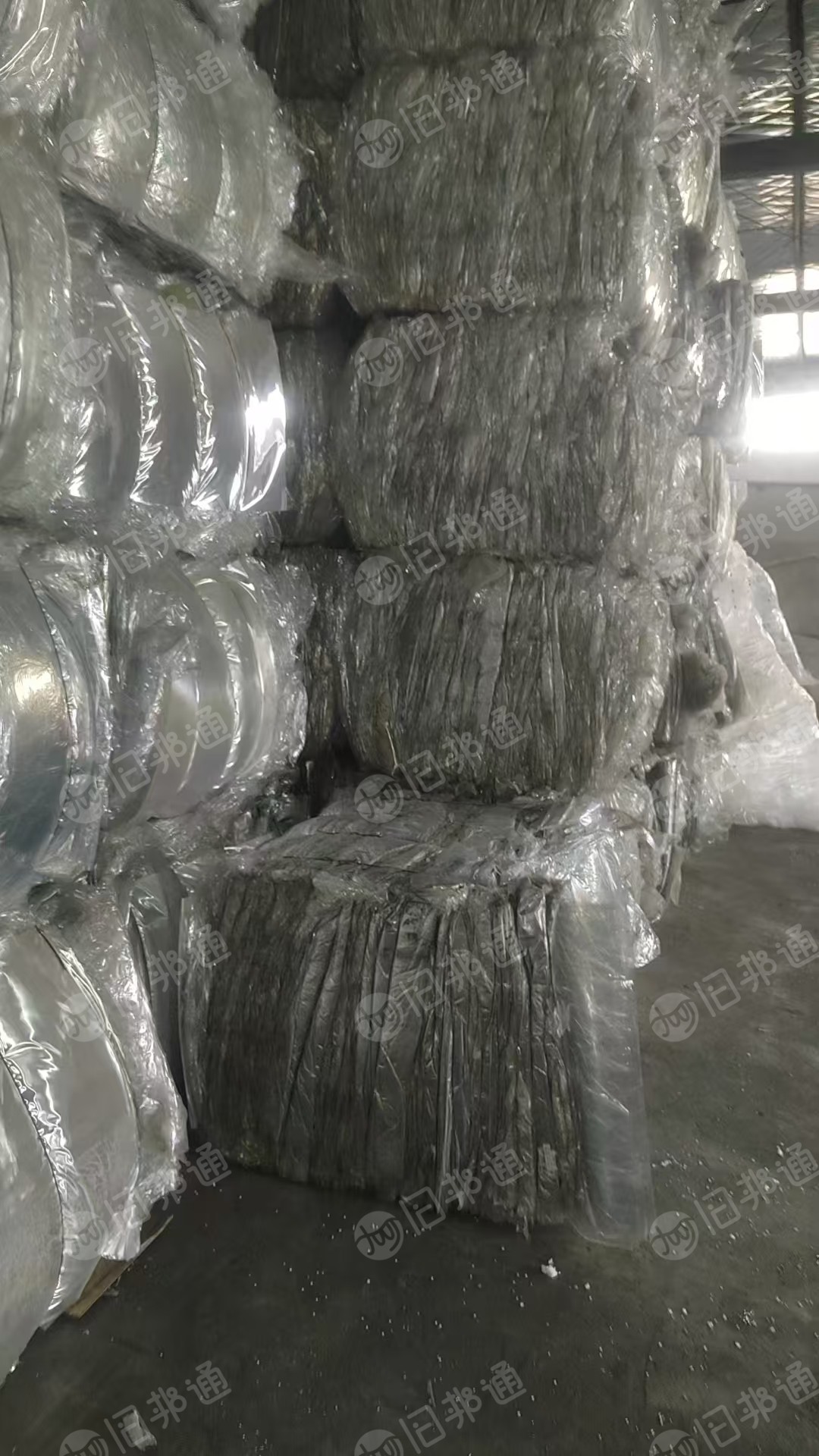 出售pet轻胶膜压包料，现货30吨