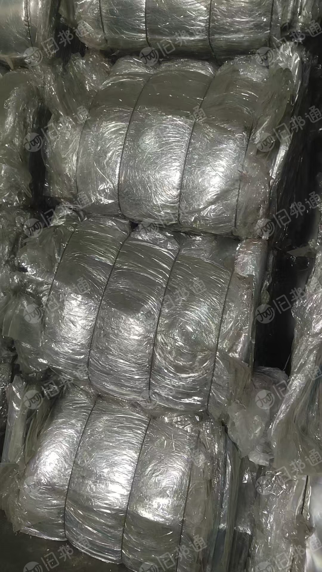 出售pet轻胶膜压包料，现货30吨