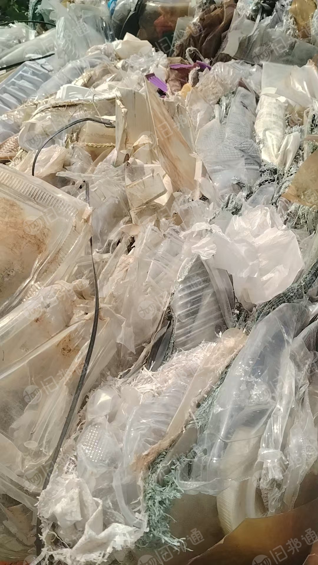 出售沉底饭盒压块，现货7吨，长期有货