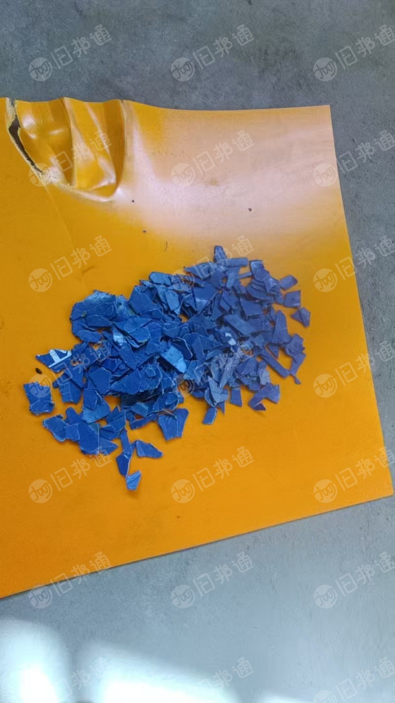 出售全漂PE钢卷外包装皮破碎料，钢卷皮破碎料，现货10吨，长期有货