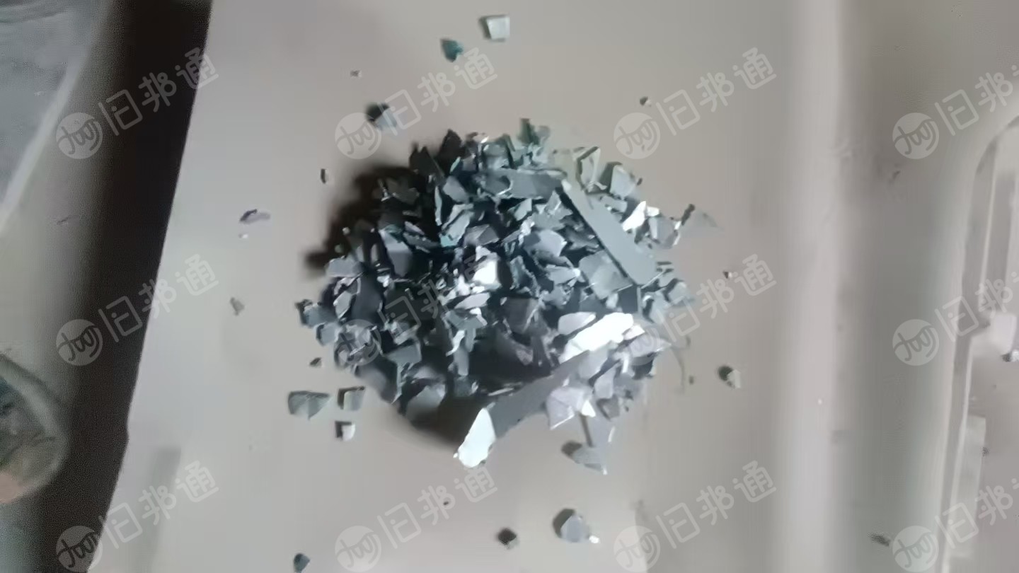 出售全漂PE钢卷外包装皮破碎料，钢卷皮破碎料，现货10吨，长期有货