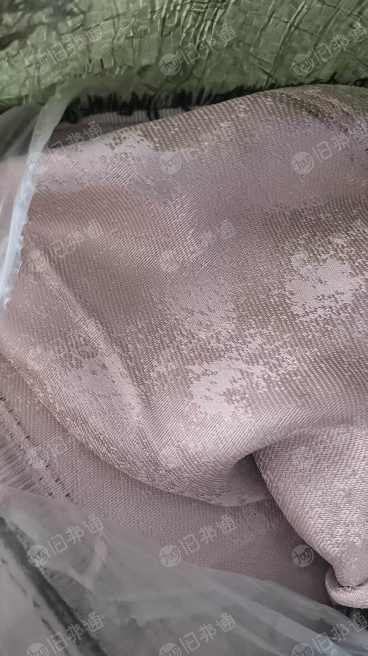 出售400匹库存窗帘布，遮光提花布， 门幅280 克重1000，货在浙江绍兴