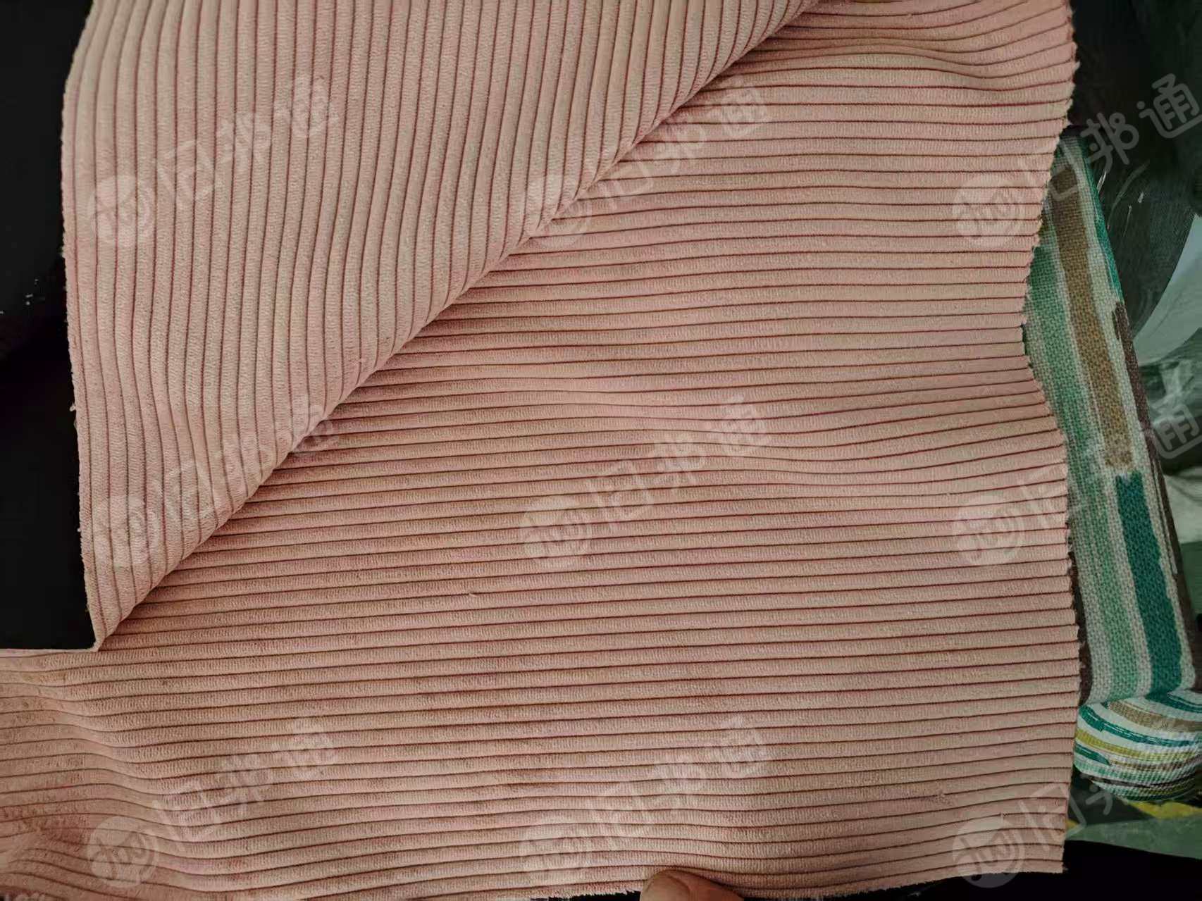 长期大量出售库存沙发布，窗帘布等，货在浙江海宁