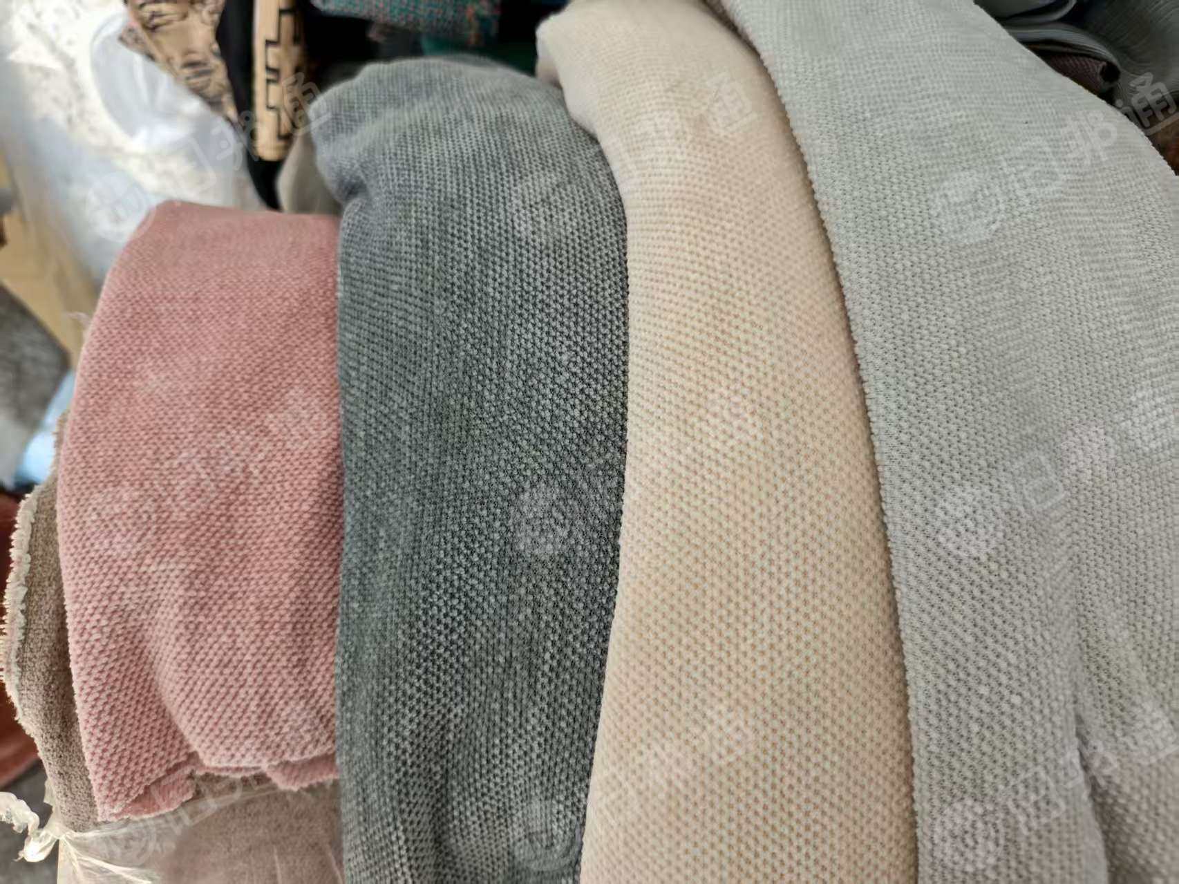 长期大量出售库存沙发布，窗帘布等，货在浙江海宁