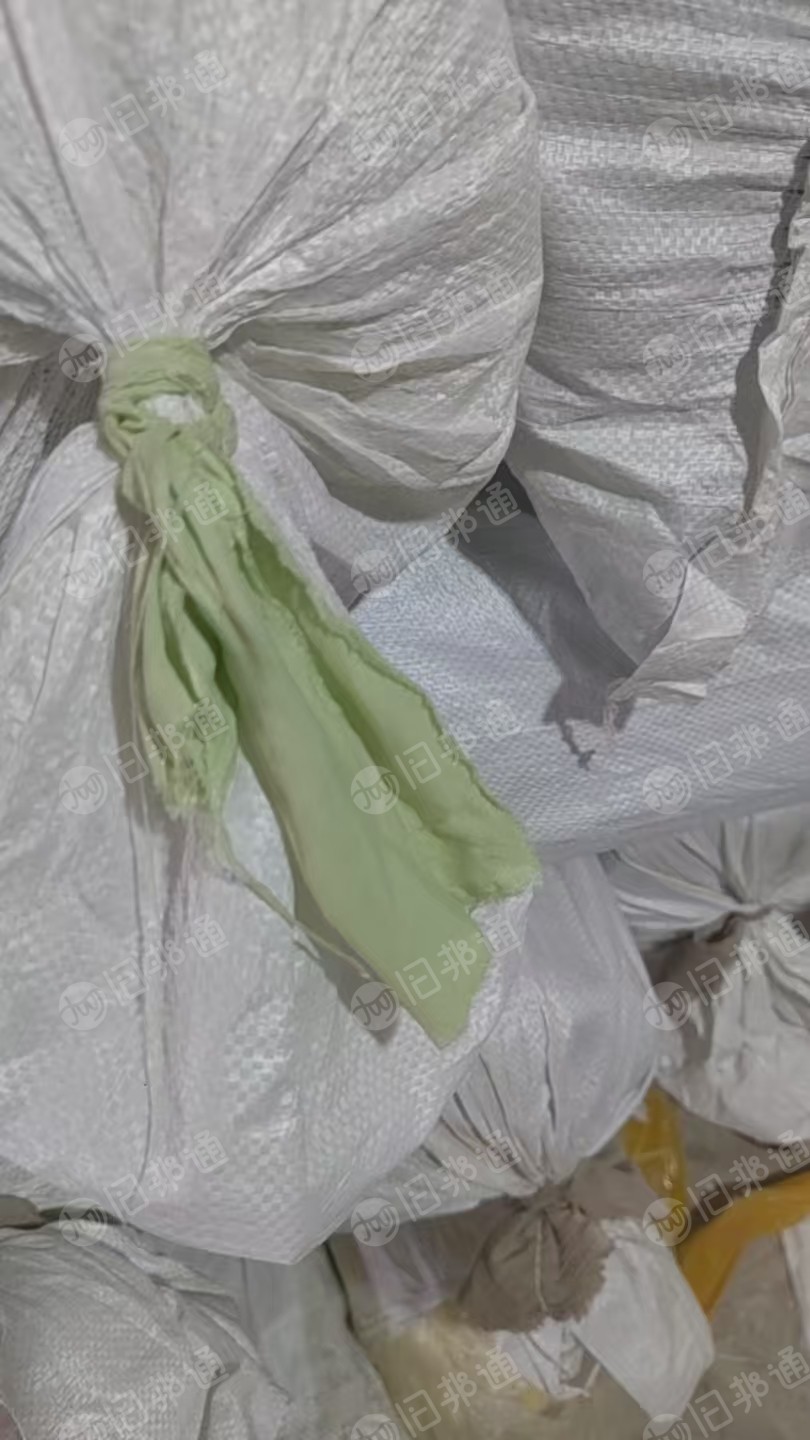 长期出售家纺库存布，磨毛布，一等品，大小卷都有，货在江苏南通