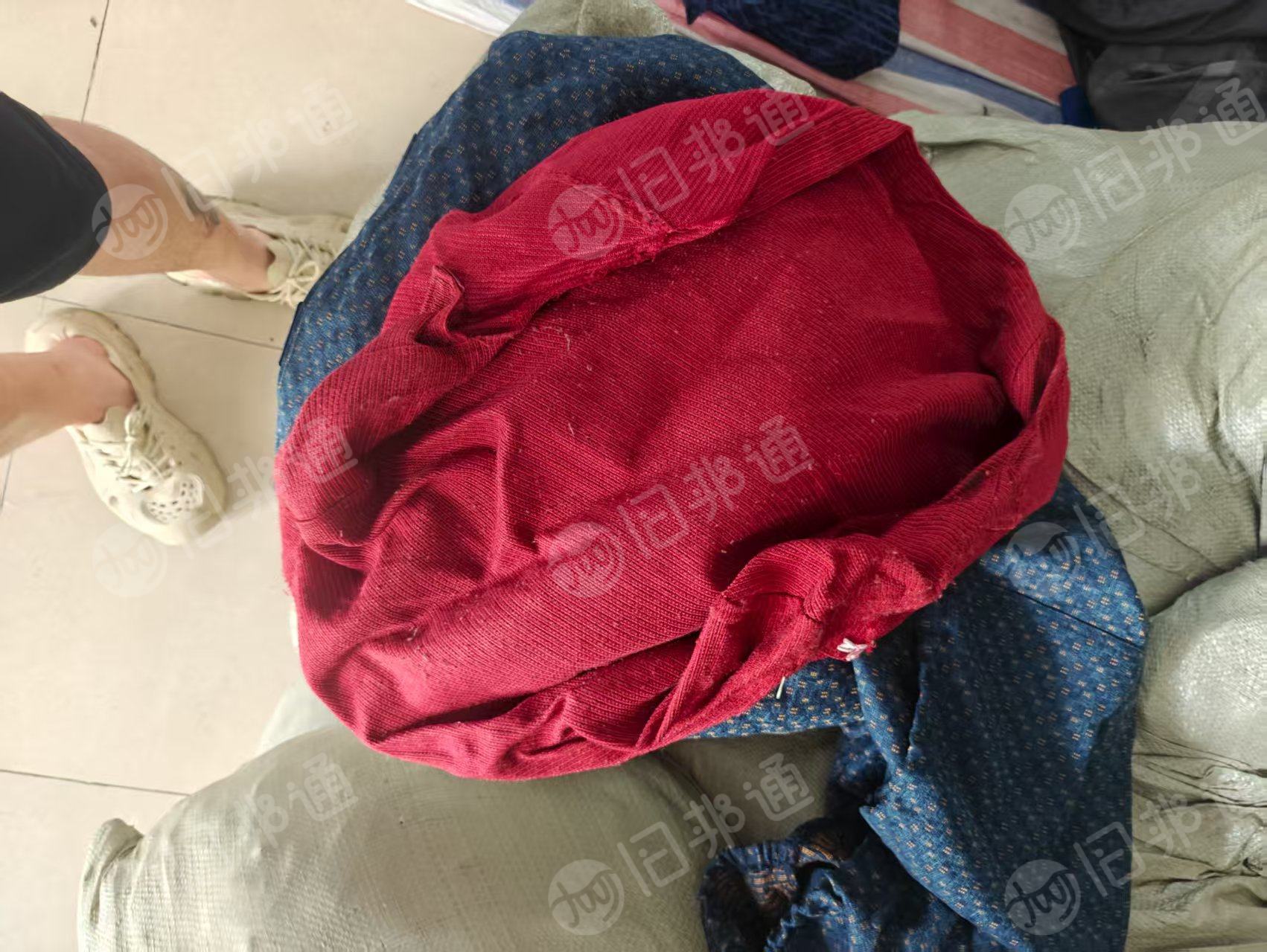 长期出售火车上下来的布草、座套窗帘，现货100多吨