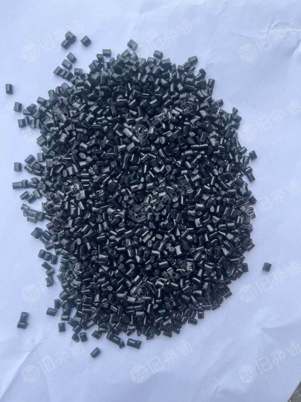 大量出售PC板材颗粒