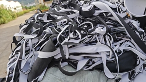 长期出售鼠标垫废料