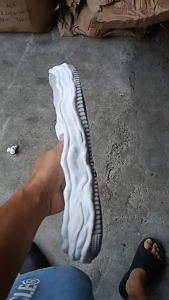 出售鞋底料,发泡加橡胶,配双的,可以做成品用,现货四五吨