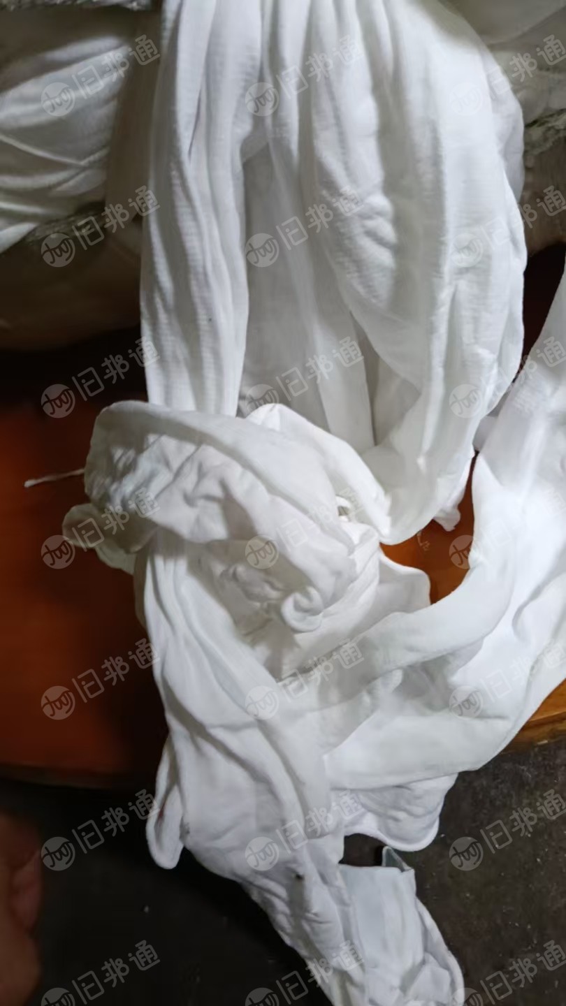长期出售白色锦纶废布，锦氨废布，尼龙丝袜料，月供10吨左右，货在浙江绍兴