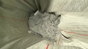 出售无纺布手提袋下角料，长期有货