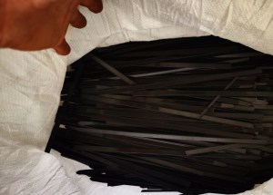 出售PA66扎带毛料，捆扎线束剪下来的，长期有货