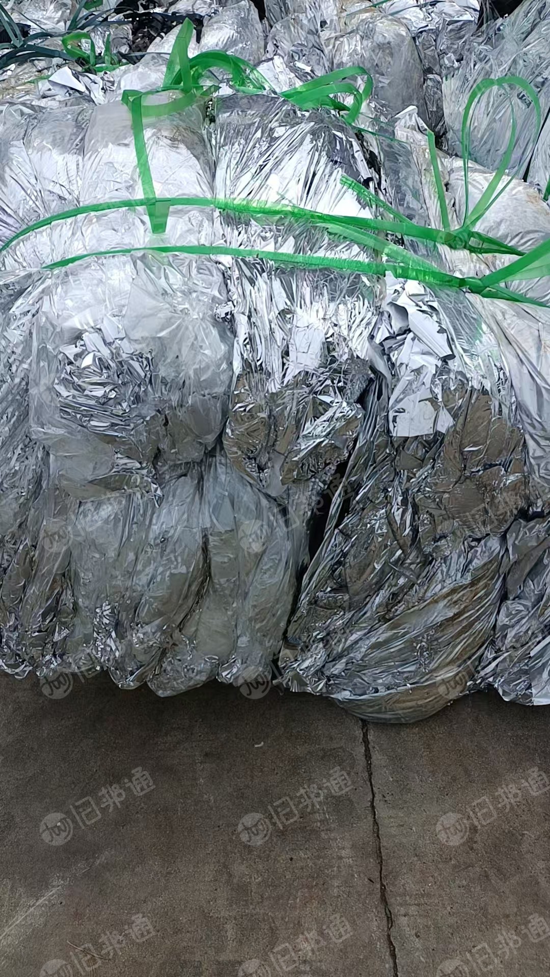 大量出售PET镀铝膜，现货量300多吨