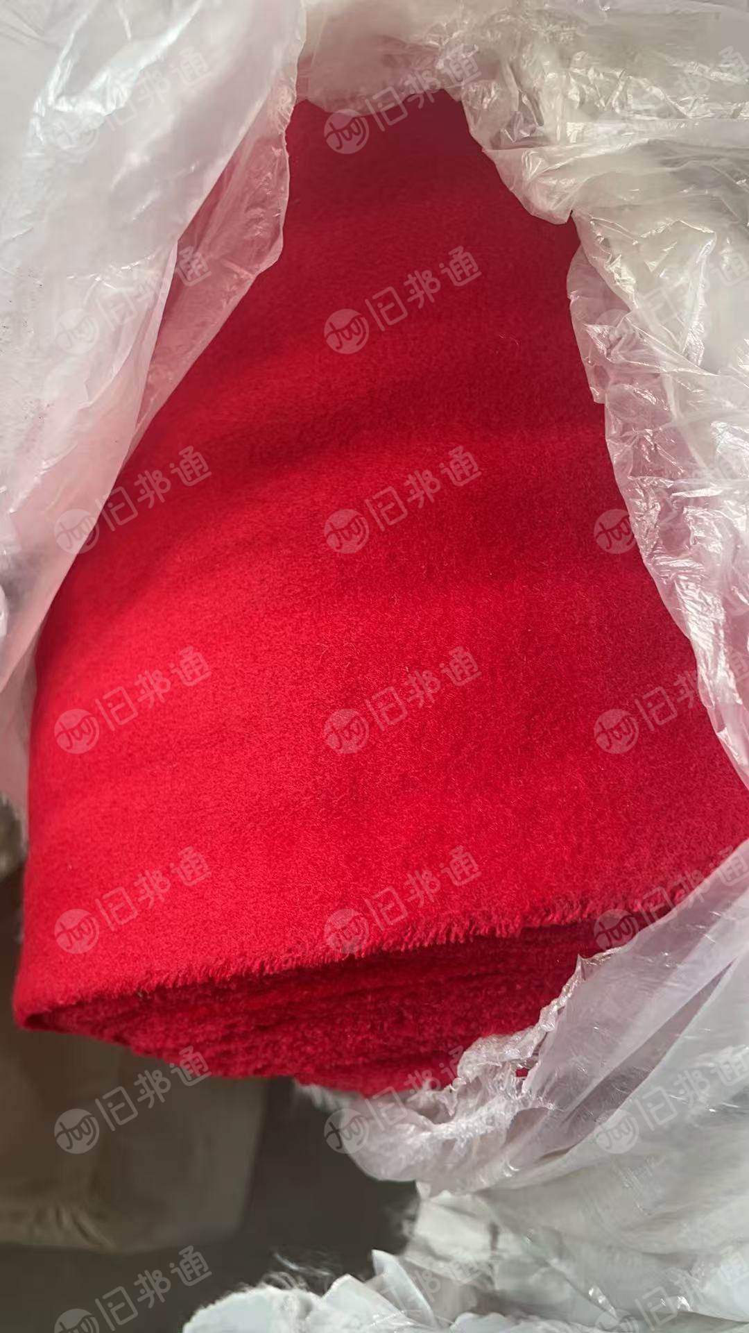 出售双面呢卷材，门幅150，克重830，有纯羊毛的，现货四五吨左右