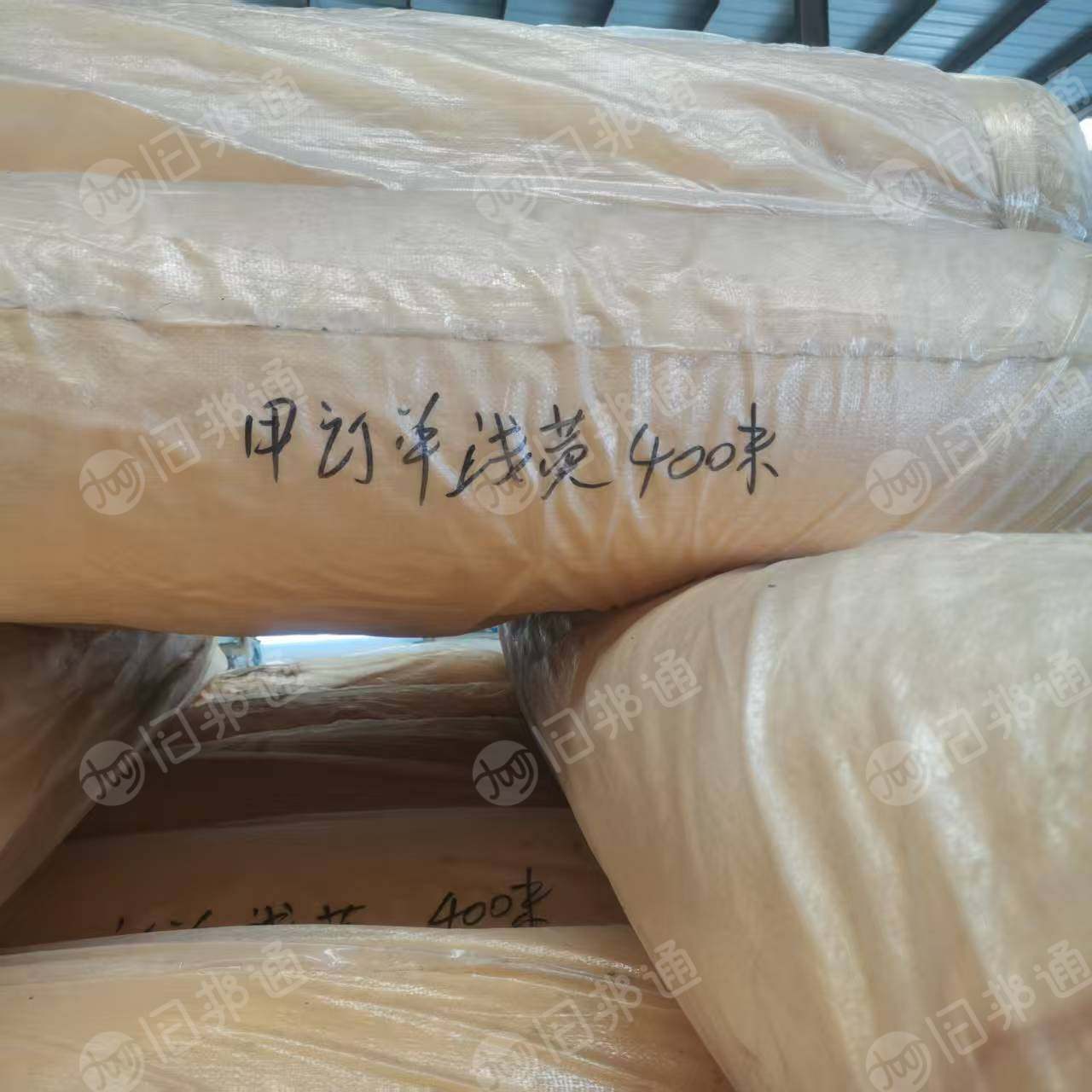 现货处理一批库存家纺布料，门幅2米4，克重60-65g之间，大约2万多米，有点瑕疵，便宜处理