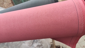 出售库存汽车内饰料，汽车地毯料，现货20吨左右