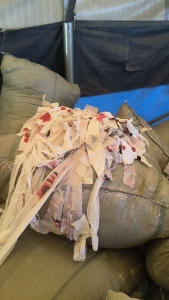 长期出售服装厂下来的氨纶边角料，氨纶废布，浅色，白色，老色都有，白色现货6.8米一车