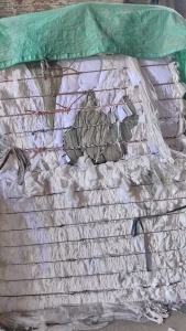 长期出售PP无纺布，丙纶无纺布，白色够挂车，杂色够9.6米一车，货在江苏南京