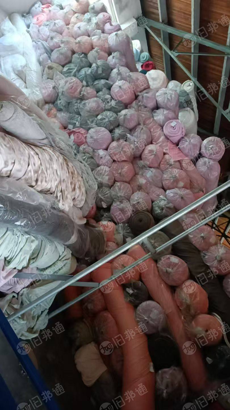 长期出售库存绒布，单面绒，双面绒都有，库存布，货在江苏苏州常熟