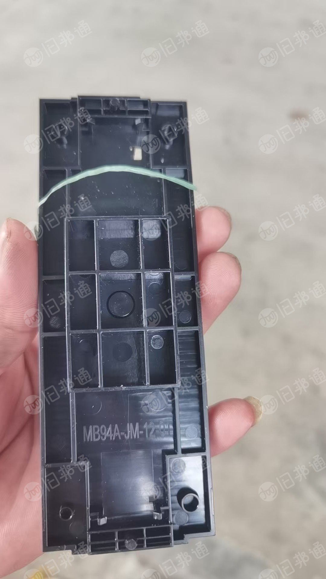 出售PC合金毛料，电影盘毛料，夹具毛料，载带毛料，月供10吨左右