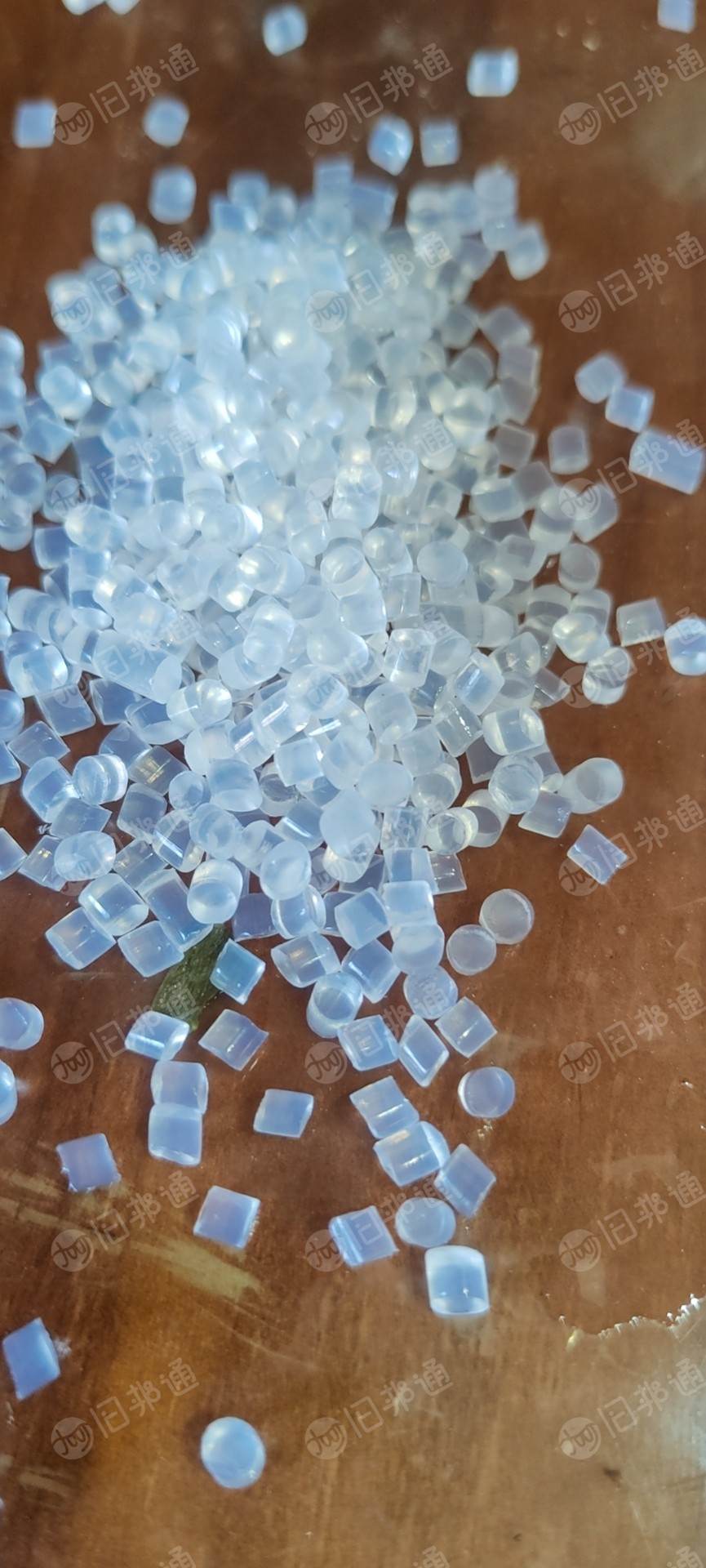 出售TPU颗粒，透明黑色都有