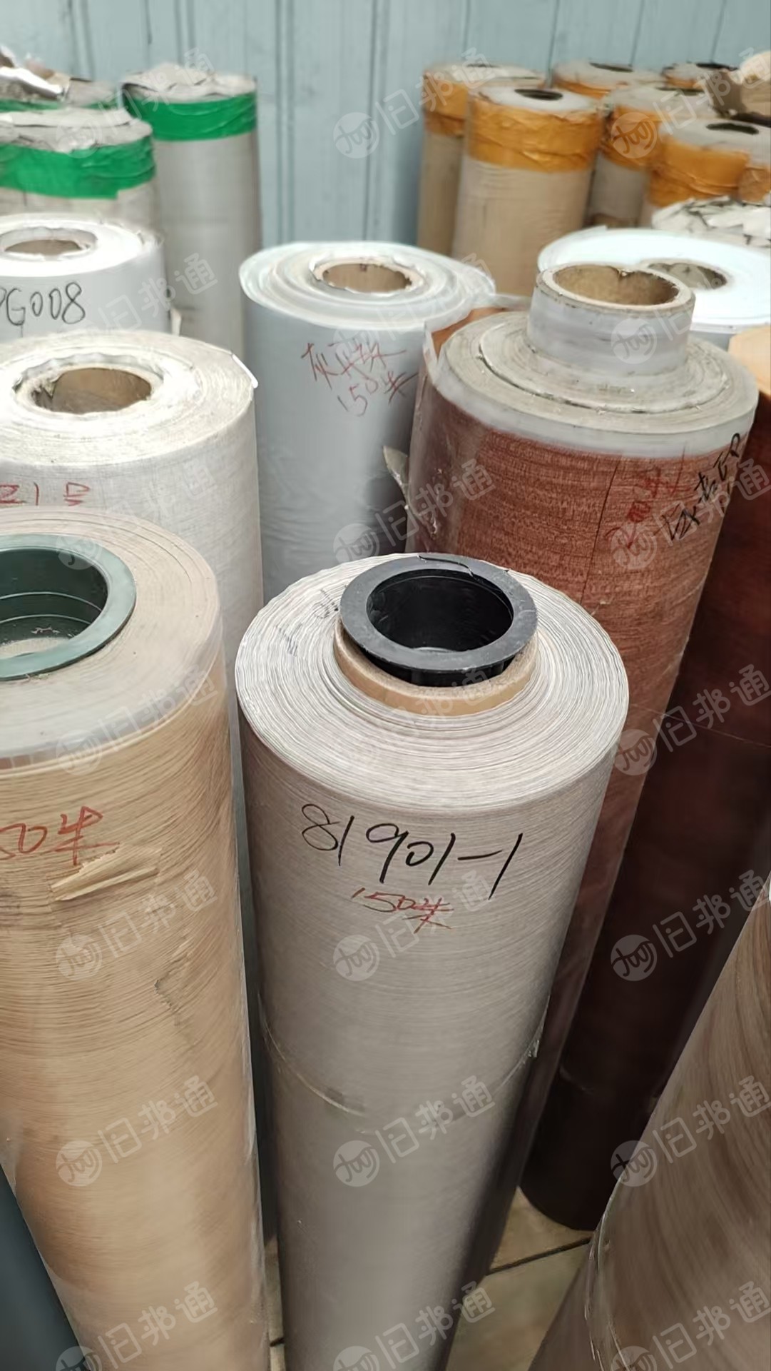 长期出售卷筒中性pvc墙纸，18丝-21丝的