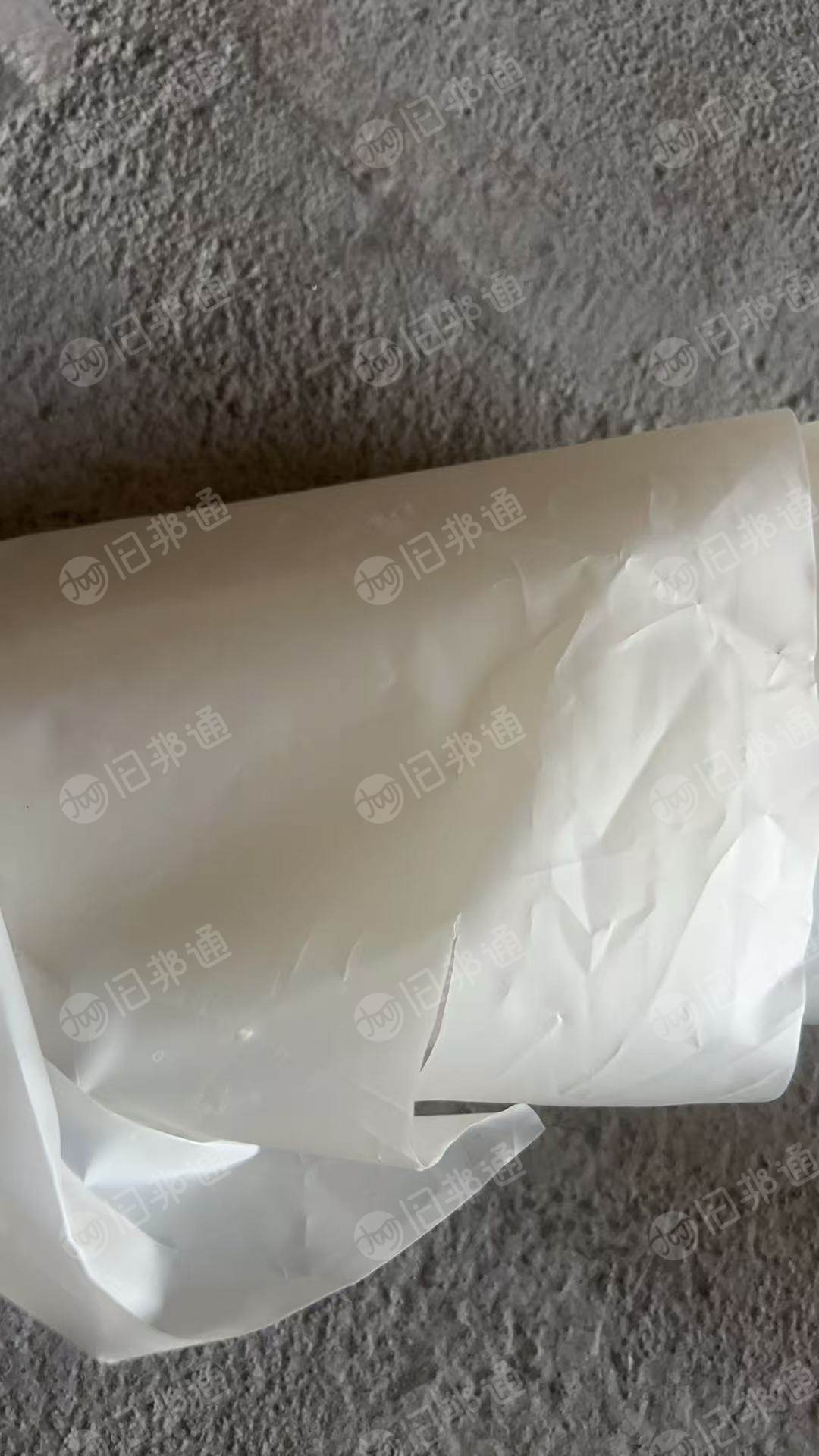 出售电池隔离膜厂下来的，PET膜废料，奶白膜，PET复合膜，透明不带胶三种月供十几吨