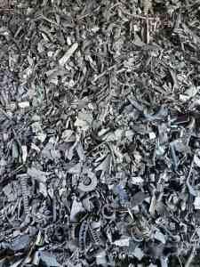 长期出售拆车厂，铁厂杂胶料，热值5000以上