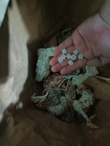长期出售尼龙废料,机头料,水口料等,做连接件,尼龙预埋件下来的