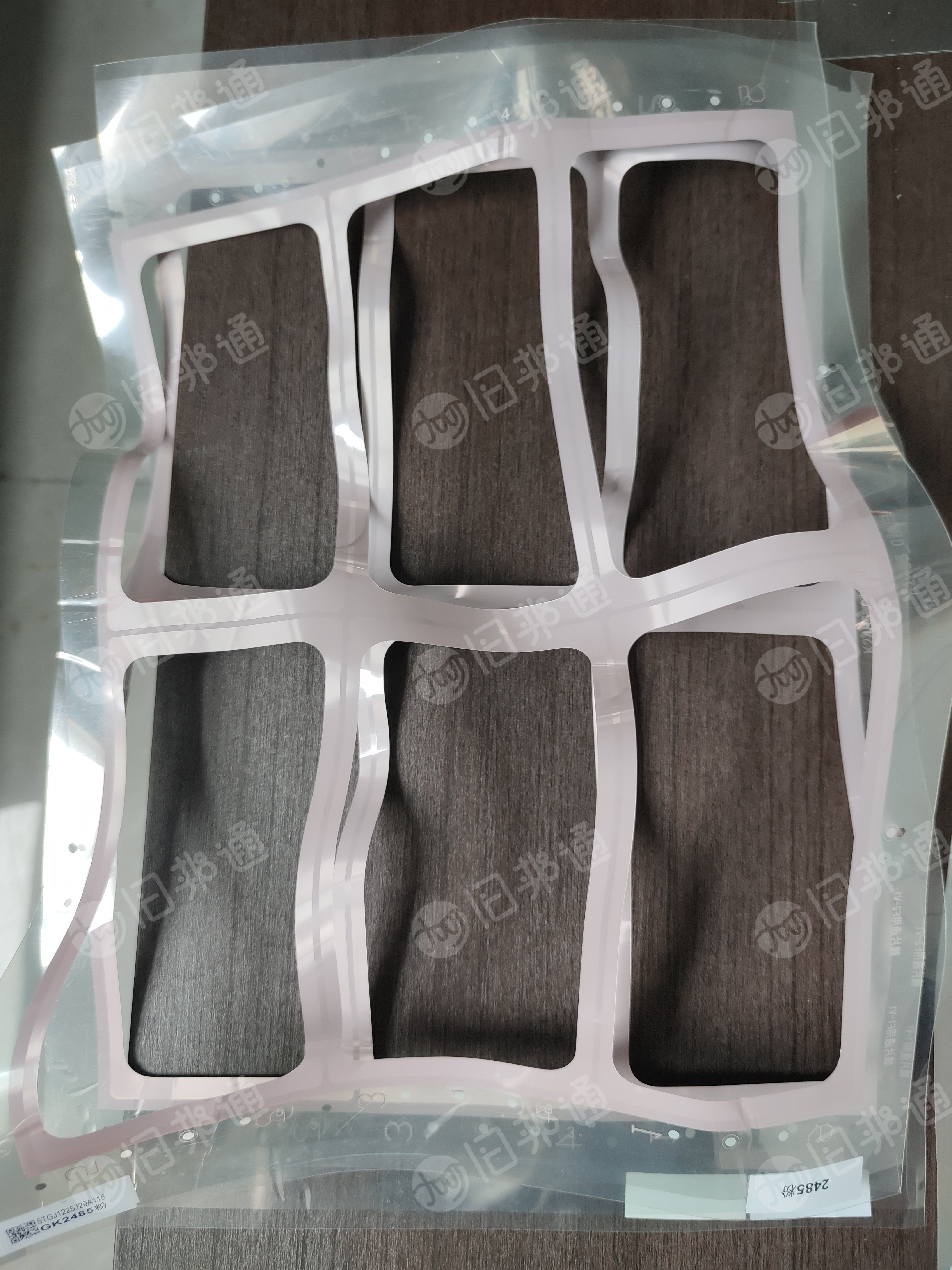 供应汕头pet复合pe膜,有烤漆,手机工厂料