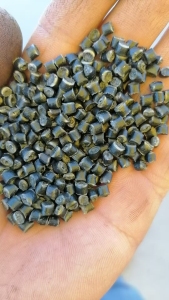 大量出售干造编织袋颗粒，全漂，可以注塑，过60目