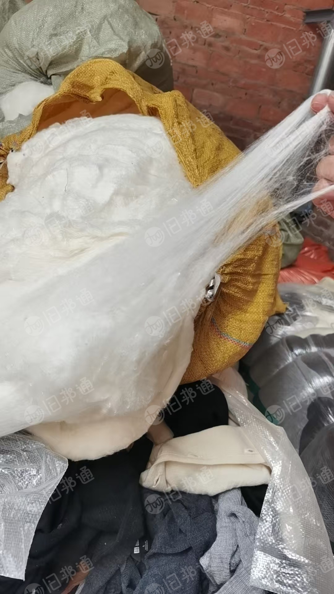 长期出售蚕丝被下脚料,蚕丝被,月供1000公斤