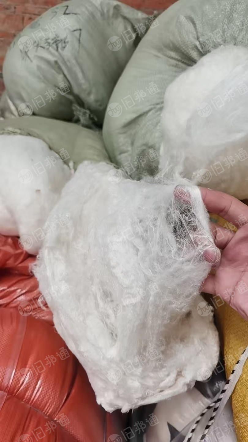 长期出售蚕丝被下脚料，蚕丝被，月供1000公斤