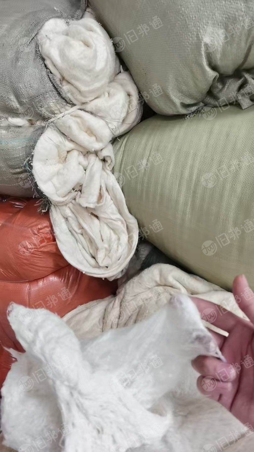 长期出售蚕丝被下脚料，蚕丝被，月供1000公斤