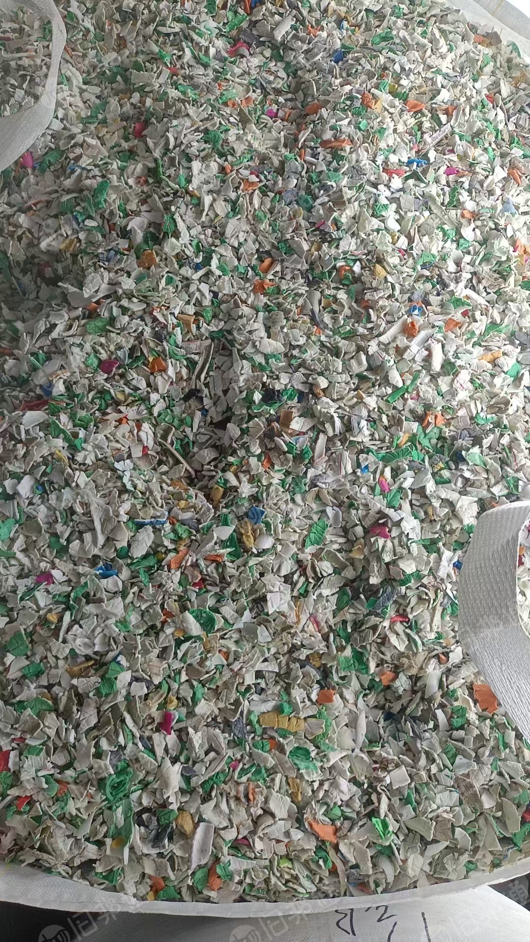 常年出售PPR管破碎料，颜色灰、白、红，月供70/80吨