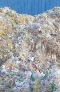 长期出售水洗编织袋破碎料，月供400/500吨