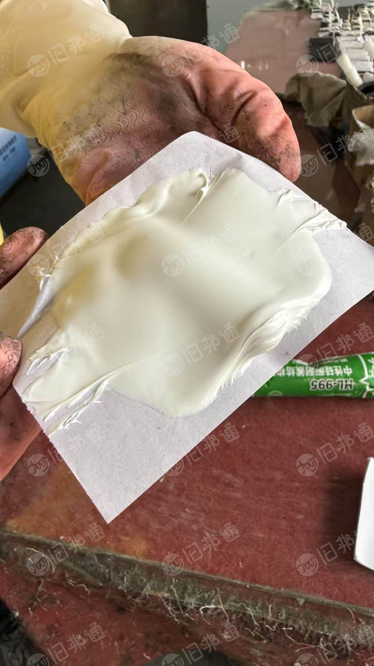 出售硅酮胶，泡在白油里，自动线冲洗管的胶