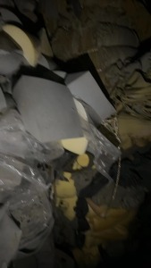 出售汽车海绵，废海绵，打包好的，现货有8吨左右，货在浙江金华