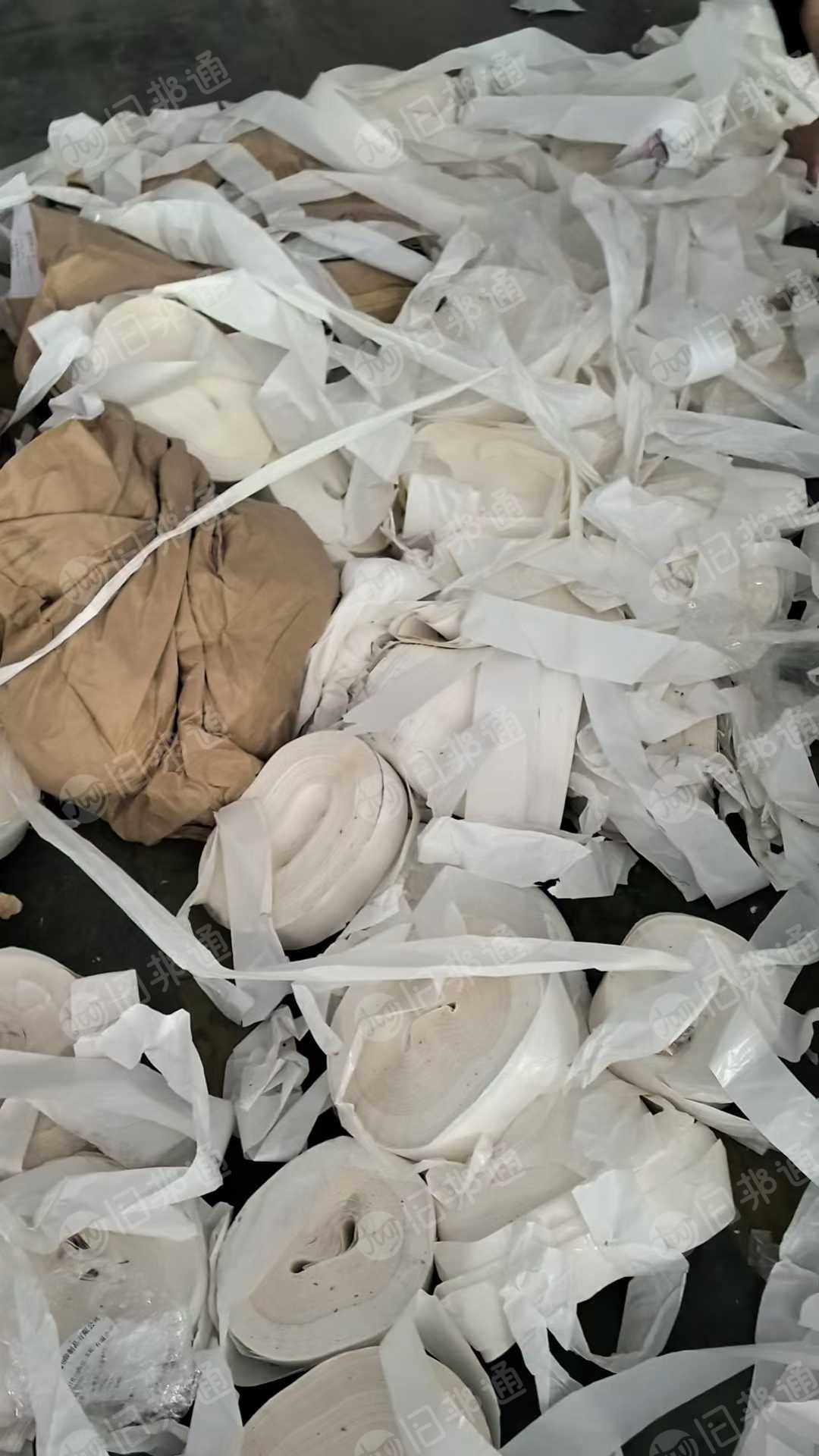 常年大量求购白色硅油纸废料，小卷 散货都可以