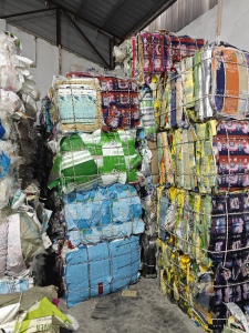 长期出售彩印厂、包装厂下来的pp花膜