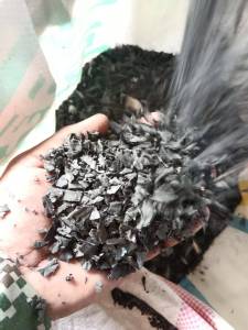 出售黑色pp空心板破碎料