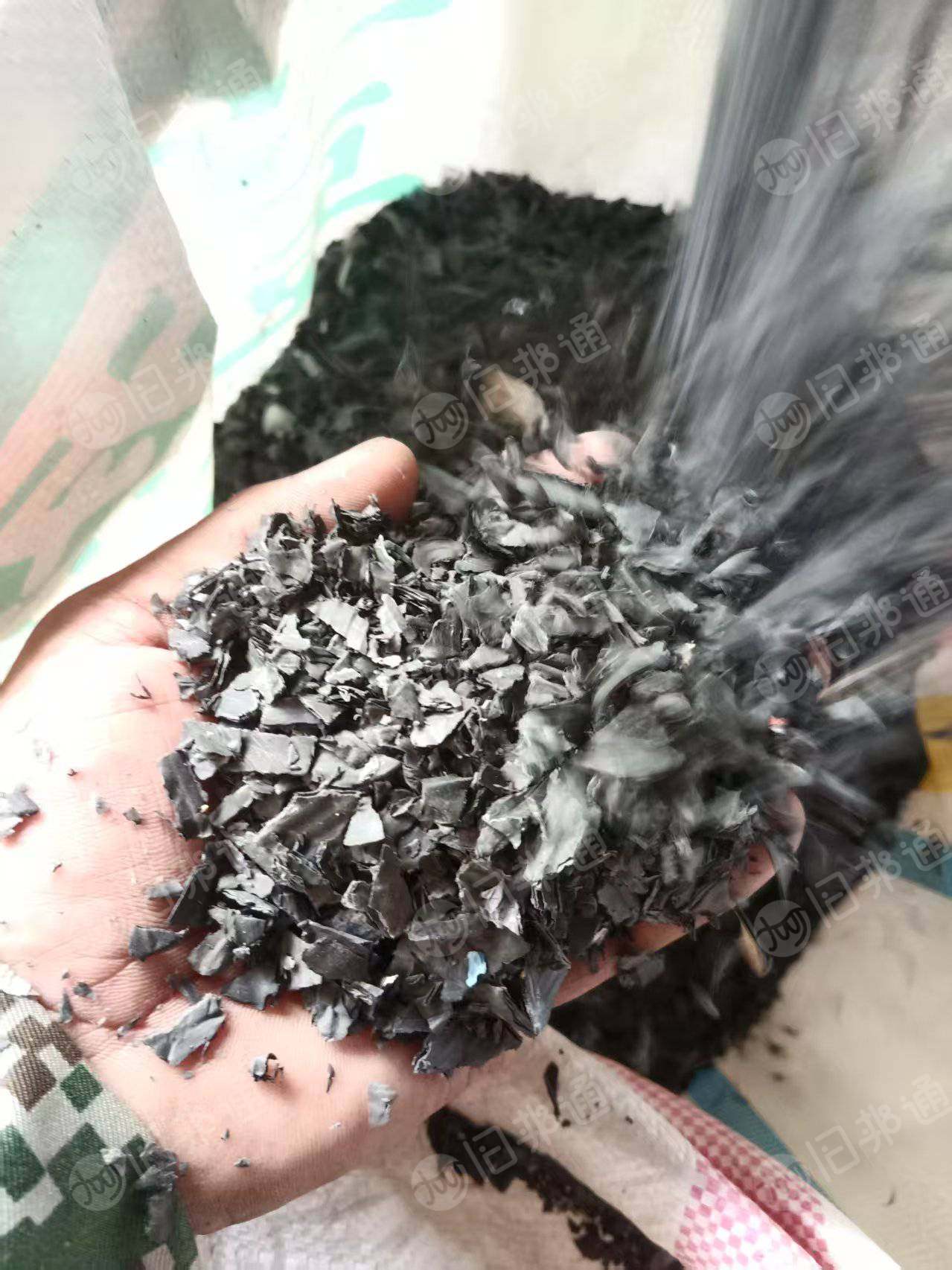 出售黑色pp空心板粉碎料