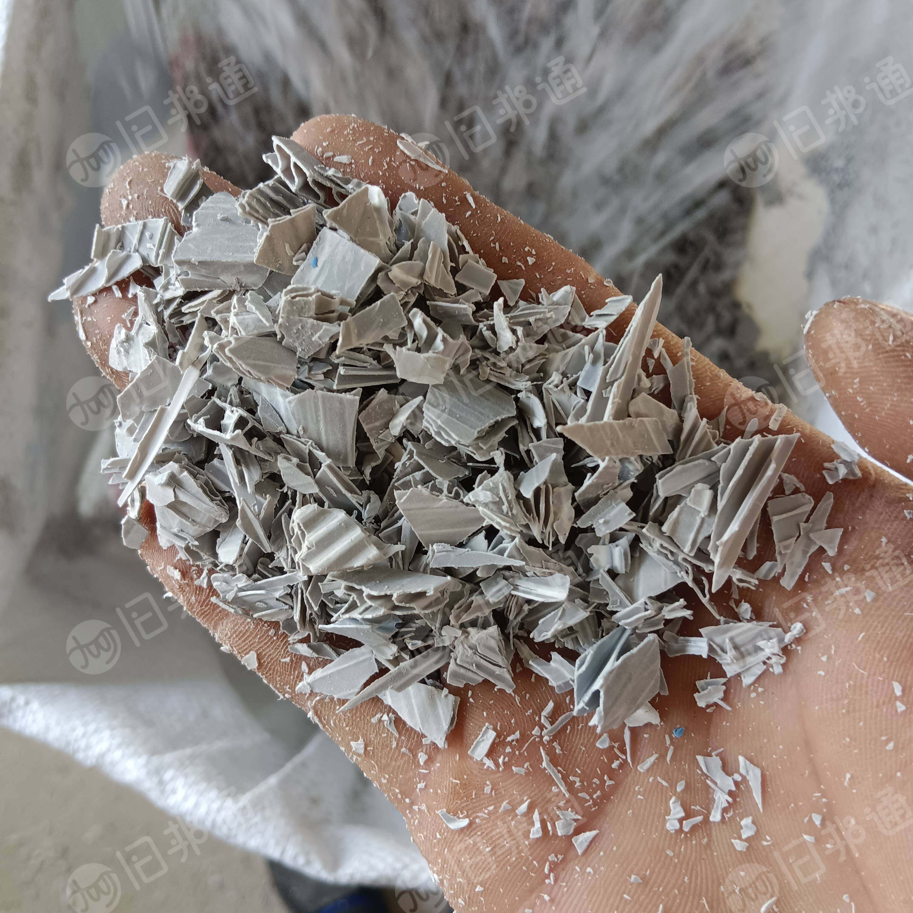 出售灰色pp空心板粉碎料