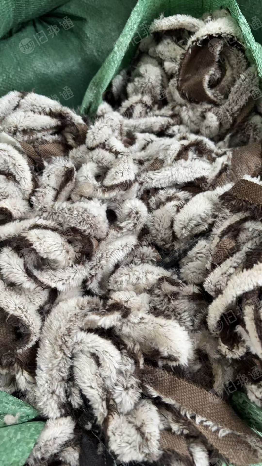 长期出售涤纶废布，涤纶边角料，月供四十吨左右
