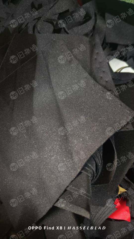 长期出售尼龙布料，现货200吨，月产量50吨。