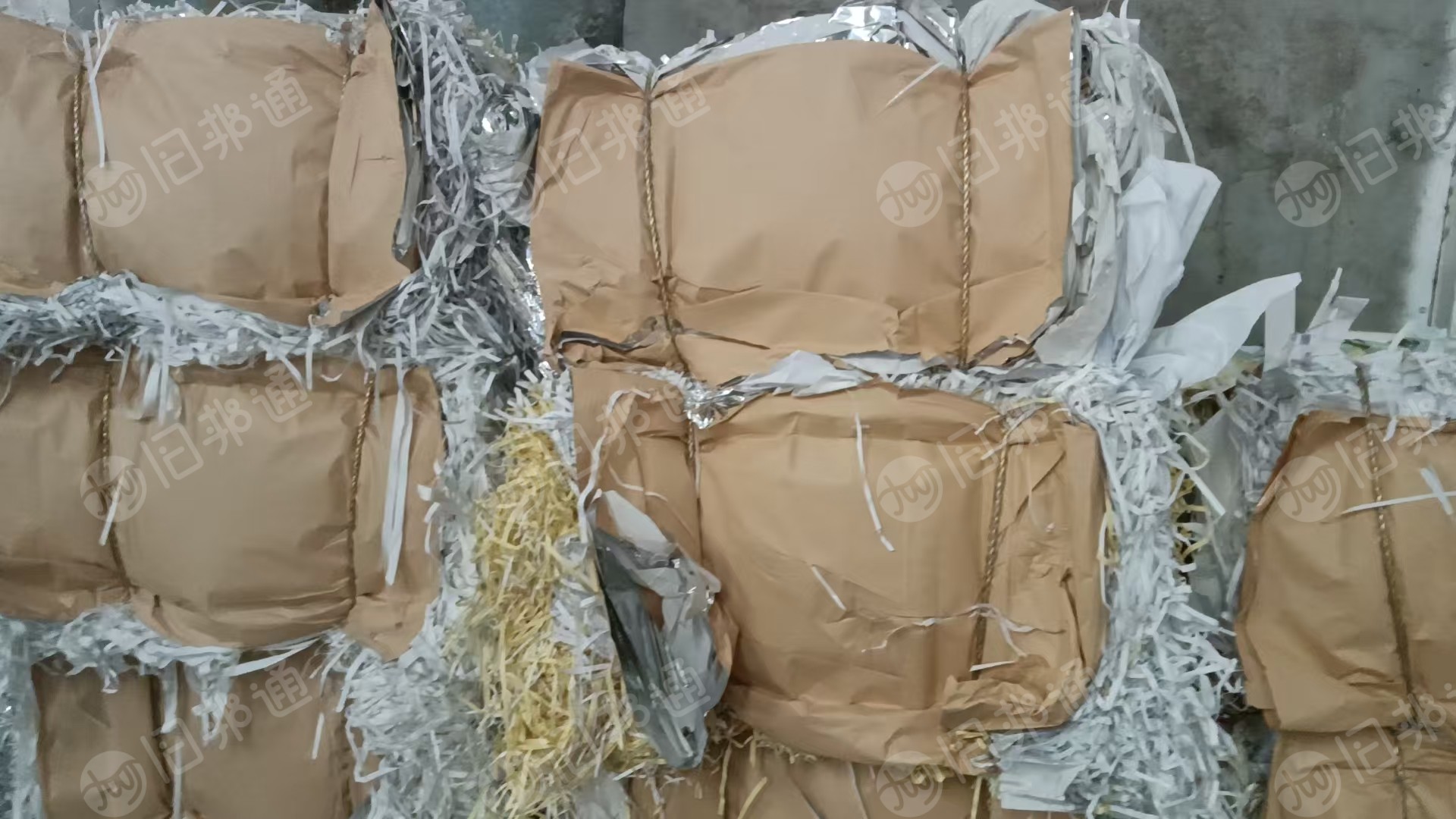 工厂处理废不干胶纸，少量带膜