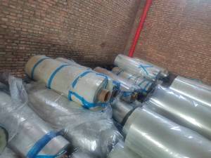 大量出售透明PET卷筒膜，1.5米和1.9米，厚度2.5丝的，二次利用料